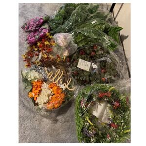 Artificial Flower and Wreath Lot 3 wreaths, greenery, ferns, vines bouquets